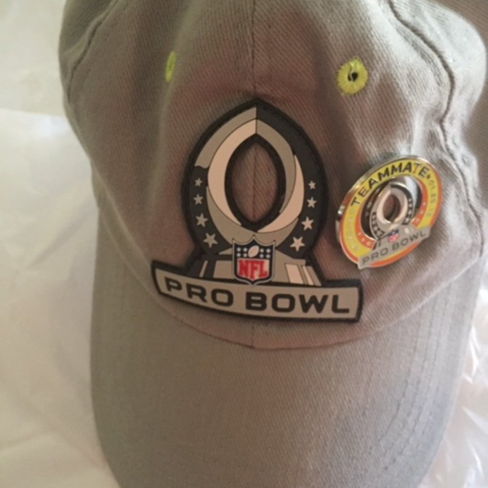 2015 Pro Bowl Hat And Pro Bowl Teammate Pin